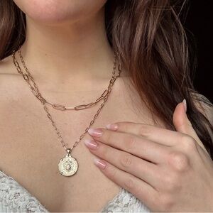 Elegant Gold Chain Necklace with Coin Pendant